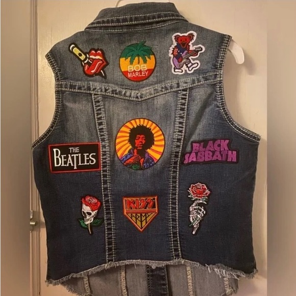 CUSTOMIZED DENIM VEST JACKET W/ THE ICONIC ROCK BANDS!! 18 PATCHES ON IT !! - Picture 10 of 12